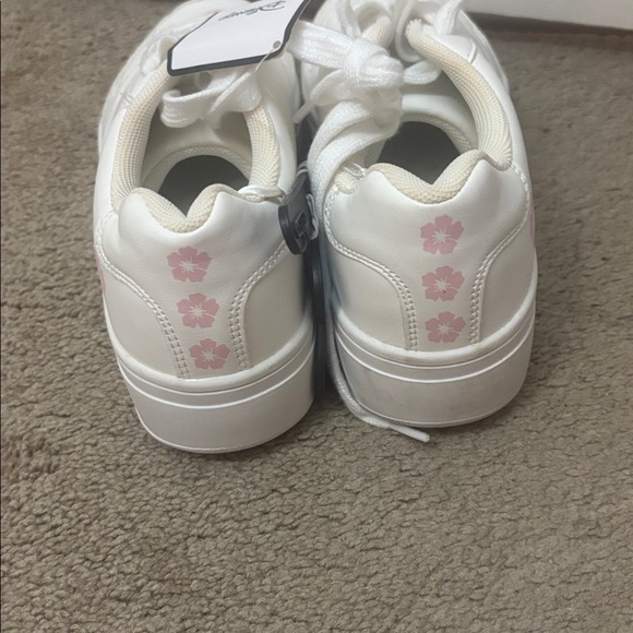 Stitch Sneakers - Picture 3 of 8